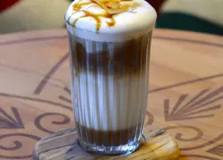 Iced Caramel Macchiato